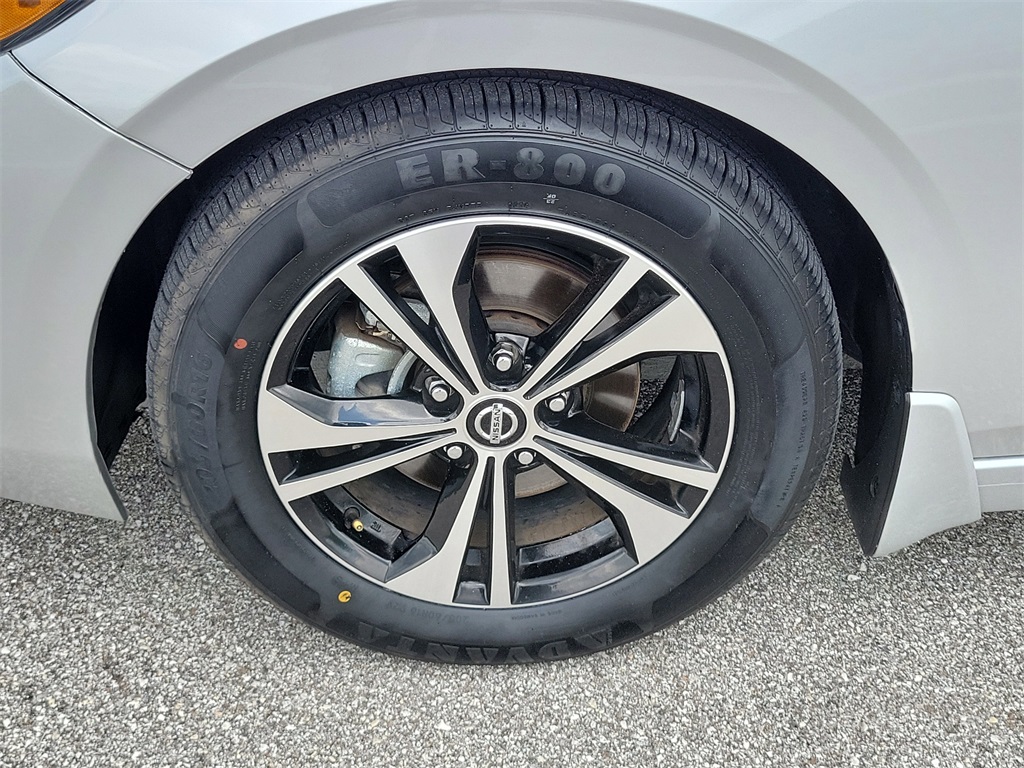 2022 Brilliant Silver Metallic Nissan Sentra SV FWD Sedan