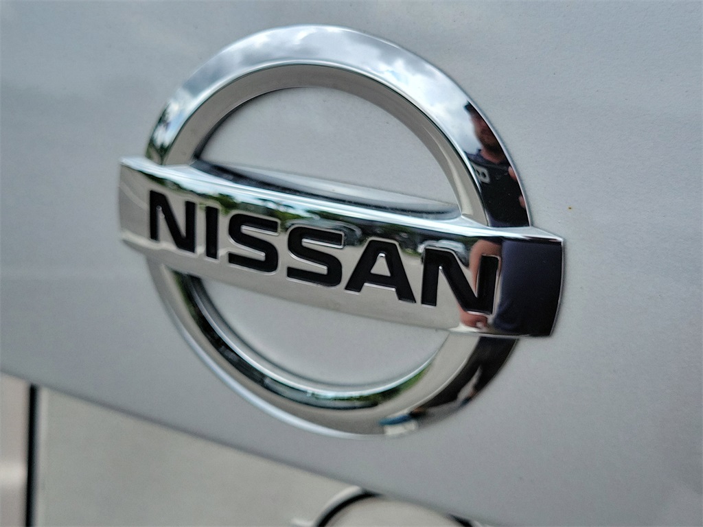 2022 Brilliant Silver Metallic Nissan Sentra SV FWD Sedan