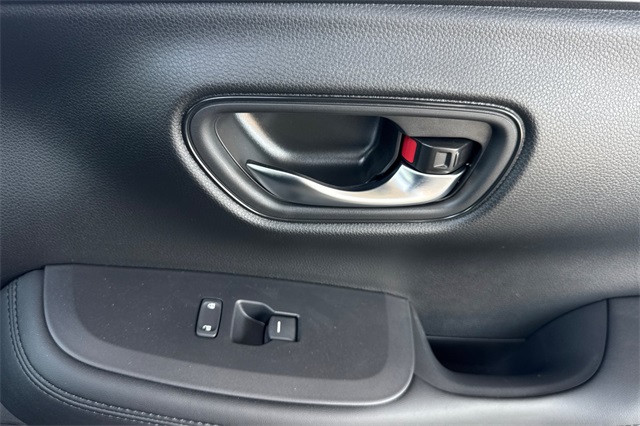 2026 Honda HR-V LX photo 15