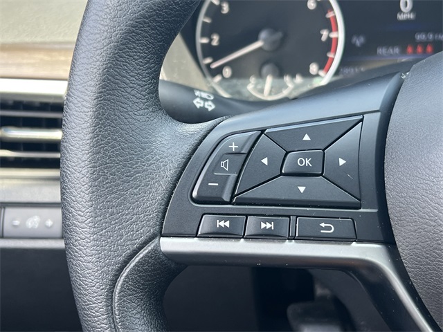 2023 Super Black Clearcoat Nissan Altima 2.5 SV FWD Sedan