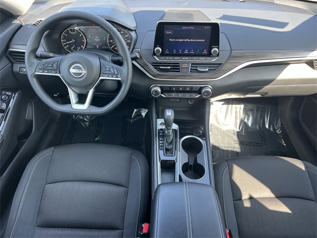2023 Super Black Clearcoat Nissan Altima 2.5 SV FWD Sedan
