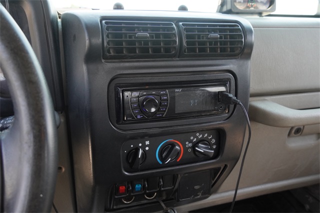 2006 Jeep Wrangler X photo 12