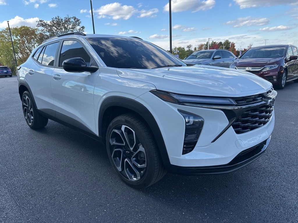 2024 Chevrolet Trax photo 3