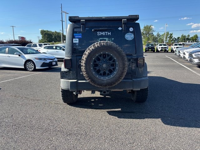 2017 Jeep Wrangler Unlimited Rubicon photo 2