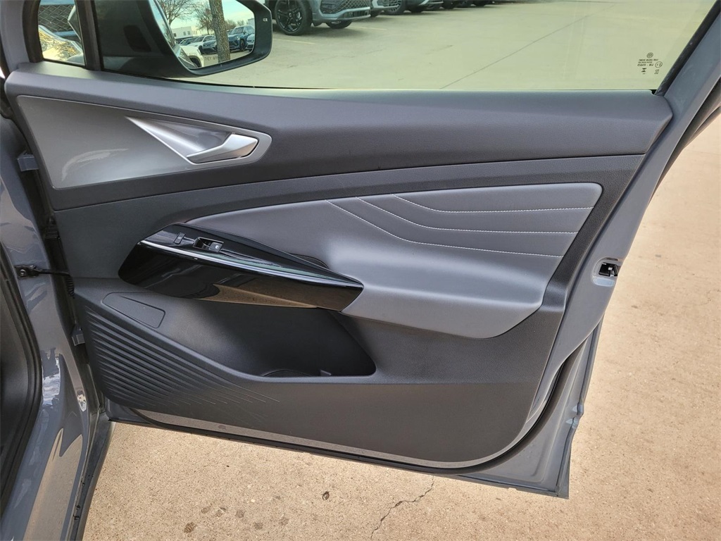 used 2023 Volkswagen ID.4 car, priced at $21,000