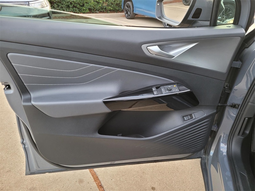 used 2023 Volkswagen ID.4 car, priced at $21,000