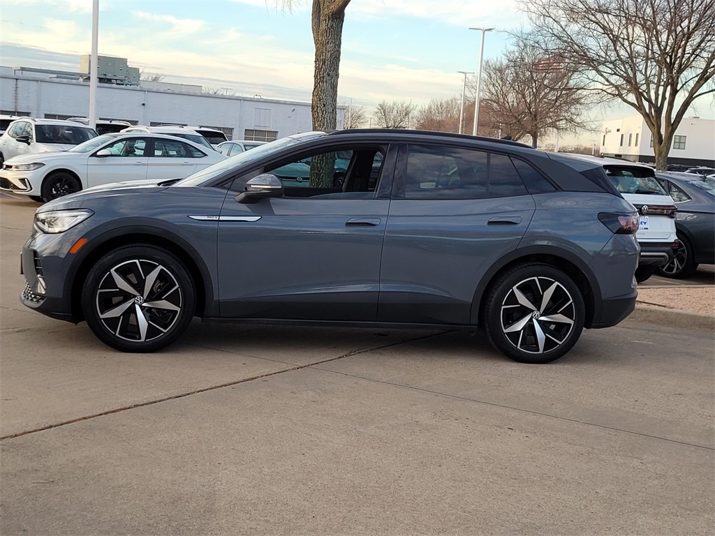 used 2023 Volkswagen ID.4 car, priced at $21,000