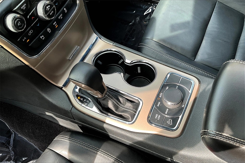 2016 Jeep Grand Cherokee Limited photo 16