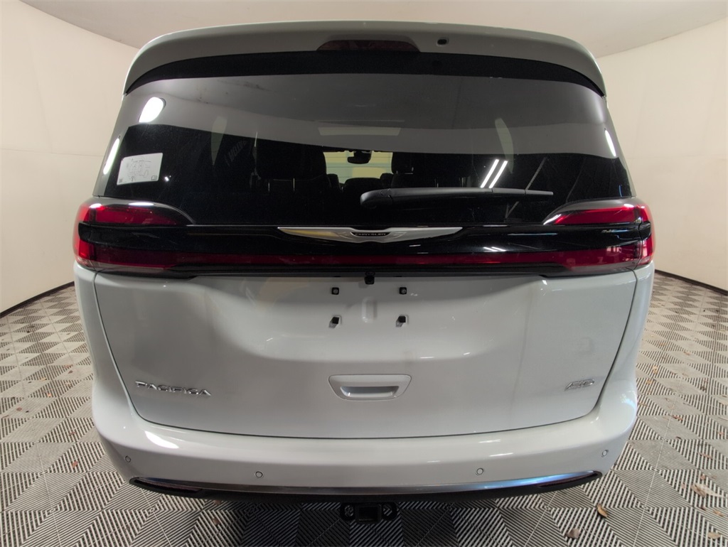 new 2026 Chrysler Pacifica car, priced at $52,550