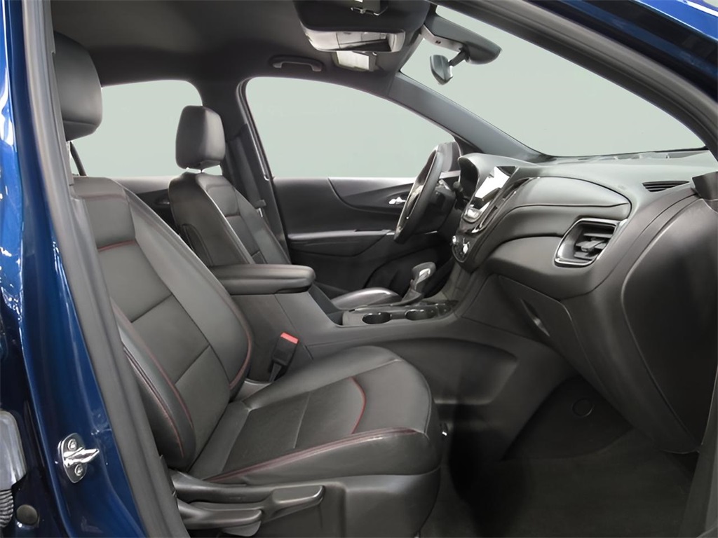 2022 Chevrolet Equinox RS photo 2