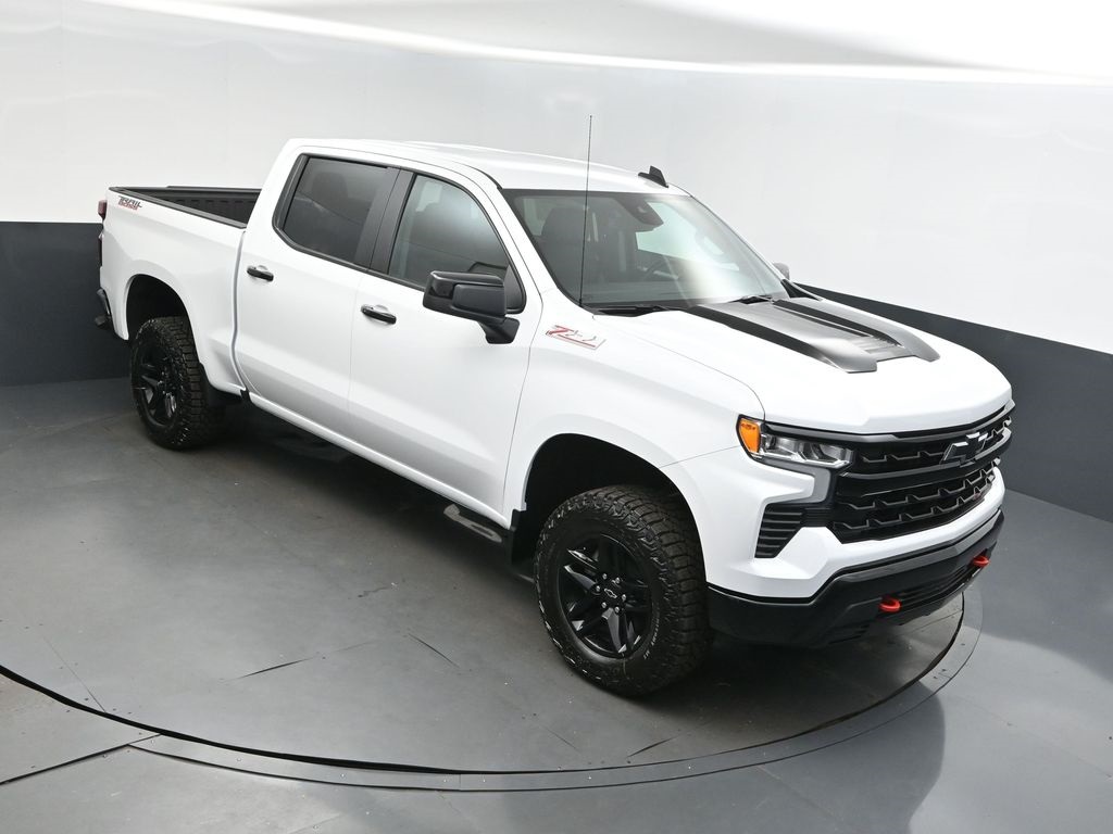 2025 Summit White Chevrolet Silverado 1500 LT Trail Boss Truck