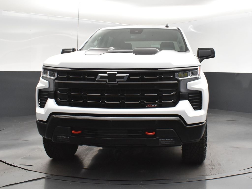 2025 Summit White Chevrolet Silverado 1500 LT Trail Boss 4X4 Truck