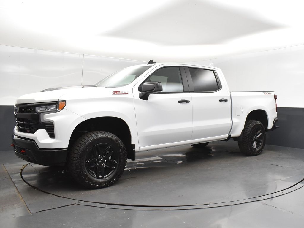 2025 Summit White Chevrolet Silverado 1500 LT Trail Boss 4X4 Truck