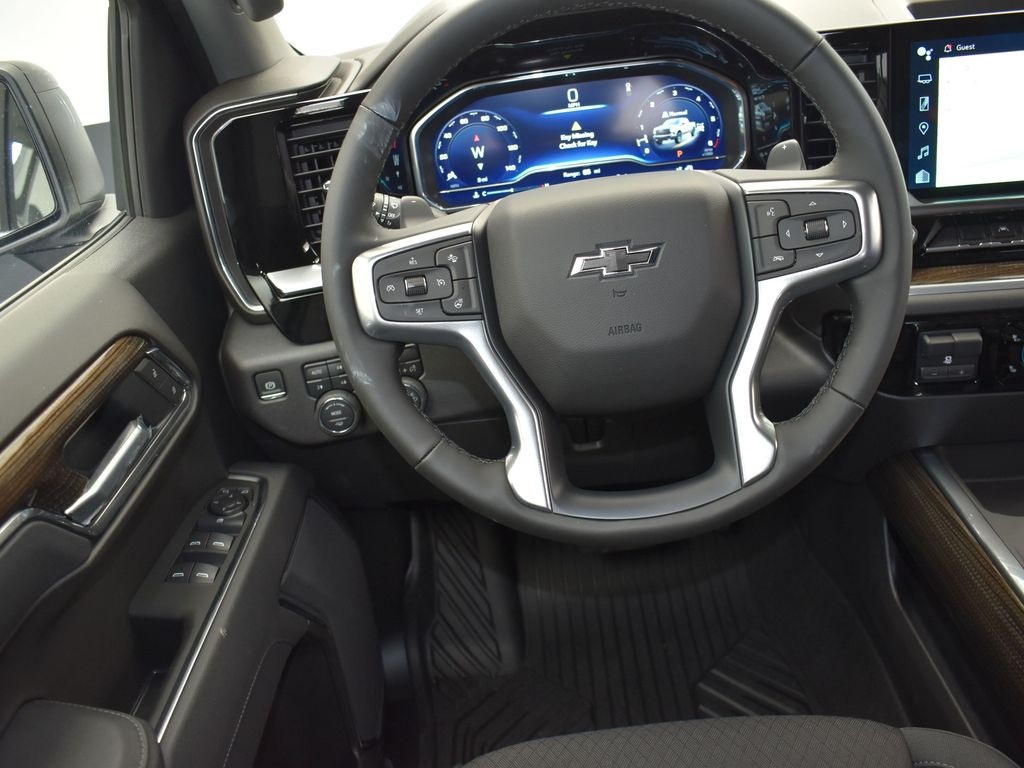 2025 Summit White Chevrolet Silverado 1500 LT Trail Boss 4X4 Truck