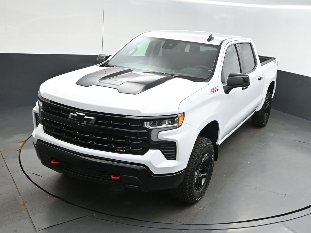 2025 Summit White Chevrolet Silverado 1500 LT Trail Boss 4X4 Truck