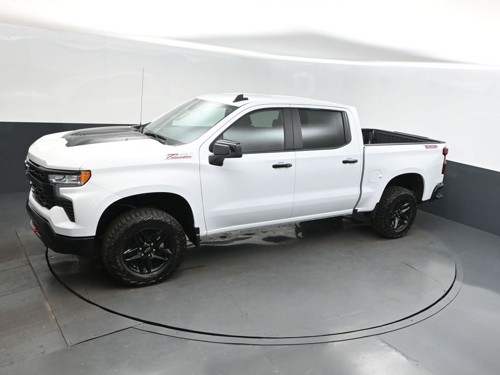 2025 Summit White Chevrolet Silverado 1500 LT Trail Boss 4X4 Truck