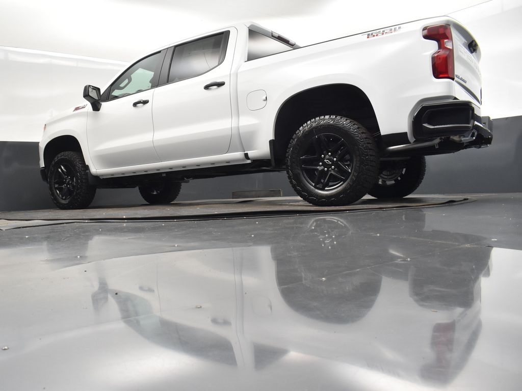 2025 Summit White Chevrolet Silverado 1500 LT Trail Boss 4X4 Truck