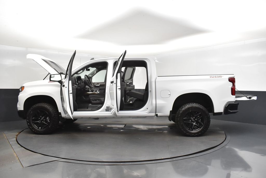 2025 Summit White Chevrolet Silverado 1500 LT Trail Boss 4X4 Truck