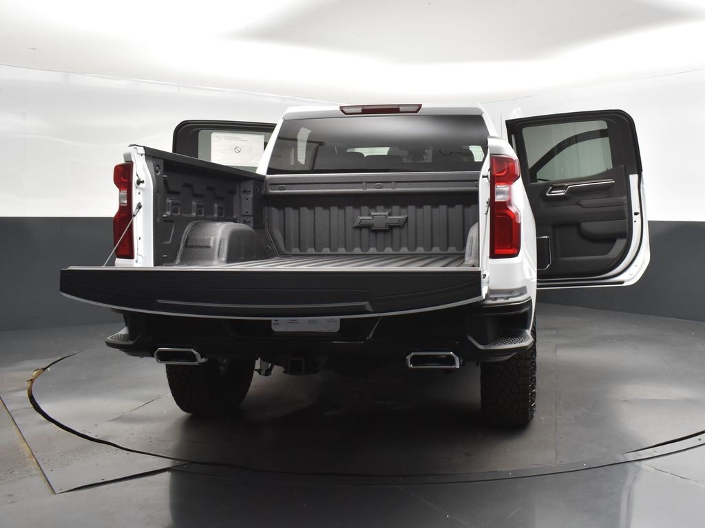 2025 Summit White Chevrolet Silverado 1500 LT Trail Boss 4X4 Truck