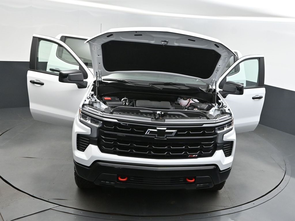 2025 Summit White Chevrolet Silverado 1500 LT Trail Boss 4X4 Truck