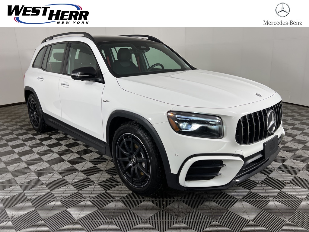 2025 Mercedes-Benz GLB GLB35 AMG's photo