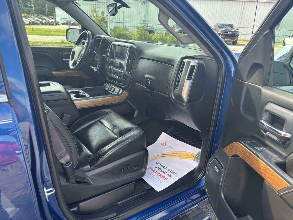 Photo of 2017 Chevrolet Silverado 1500 LTZ in Jacksonville, NC - 25,  2017 Chevrolet Silverado 1500 LTZ:16945G