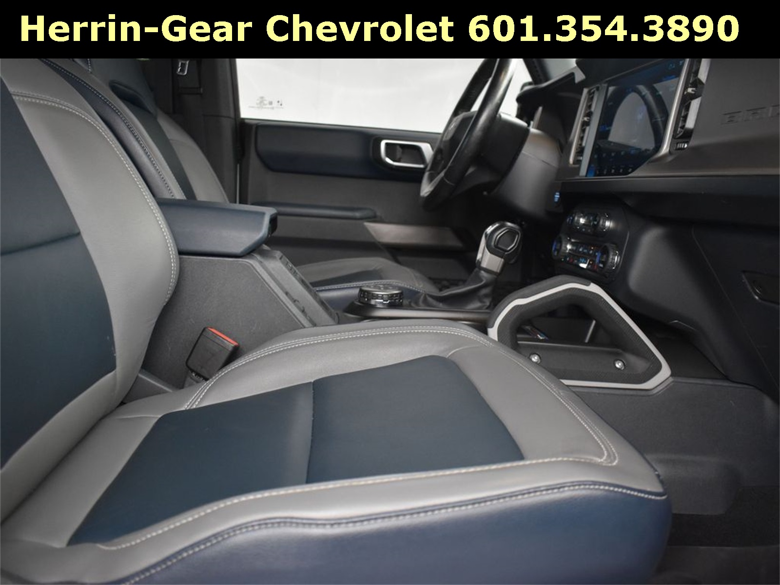 2021 Ford Bronco First Edition photo 22