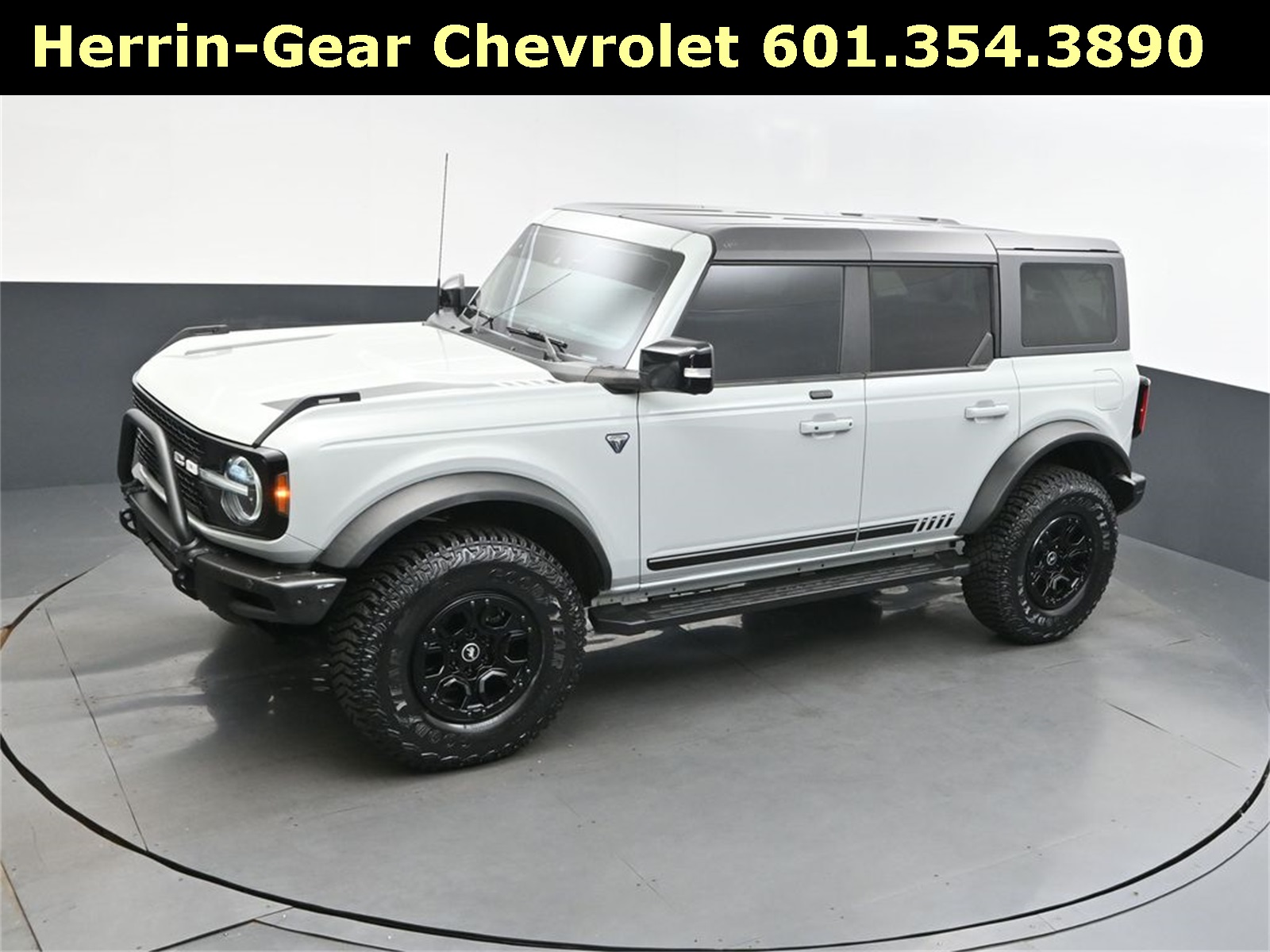 2021 Ford Bronco First Edition photo 29