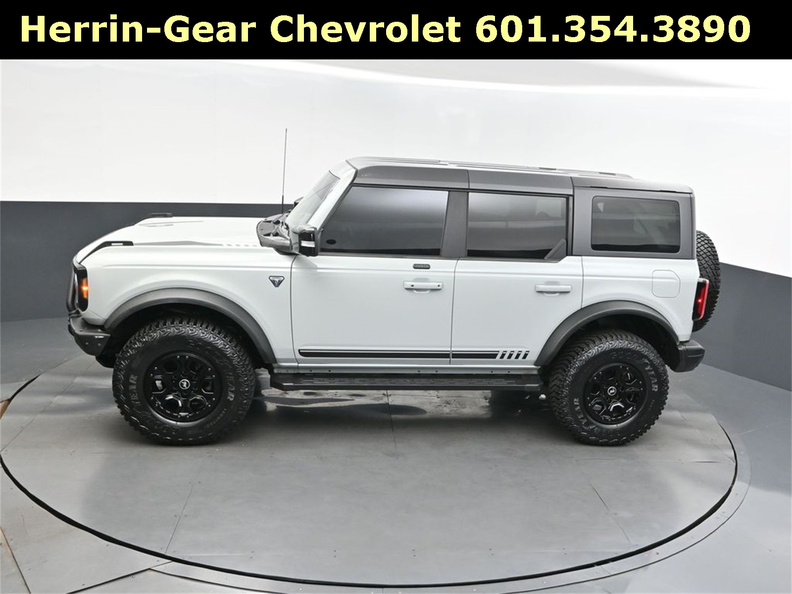 2021 Ford Bronco First Edition photo 30