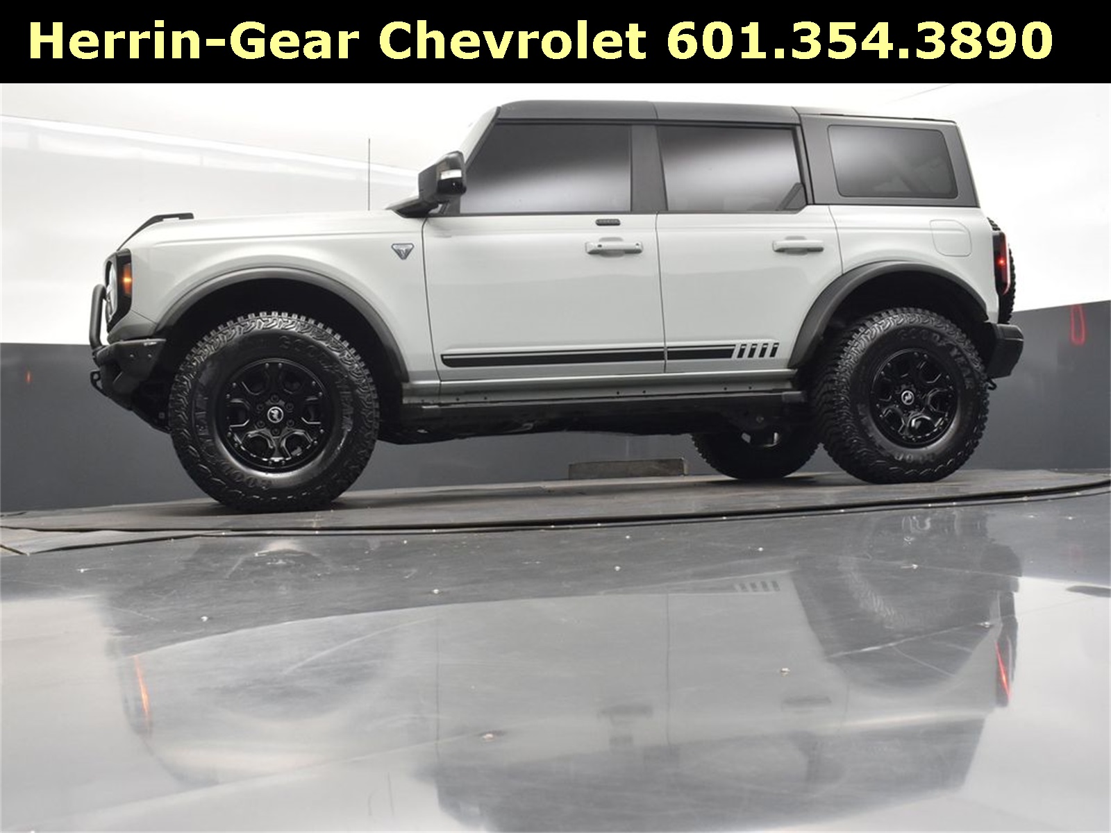 2021 Ford Bronco First Edition photo 36