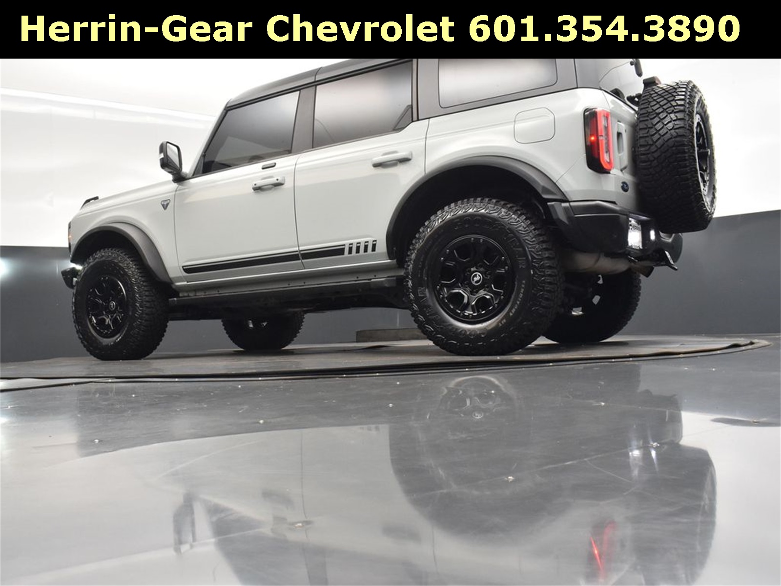 2021 Ford Bronco First Edition photo 37