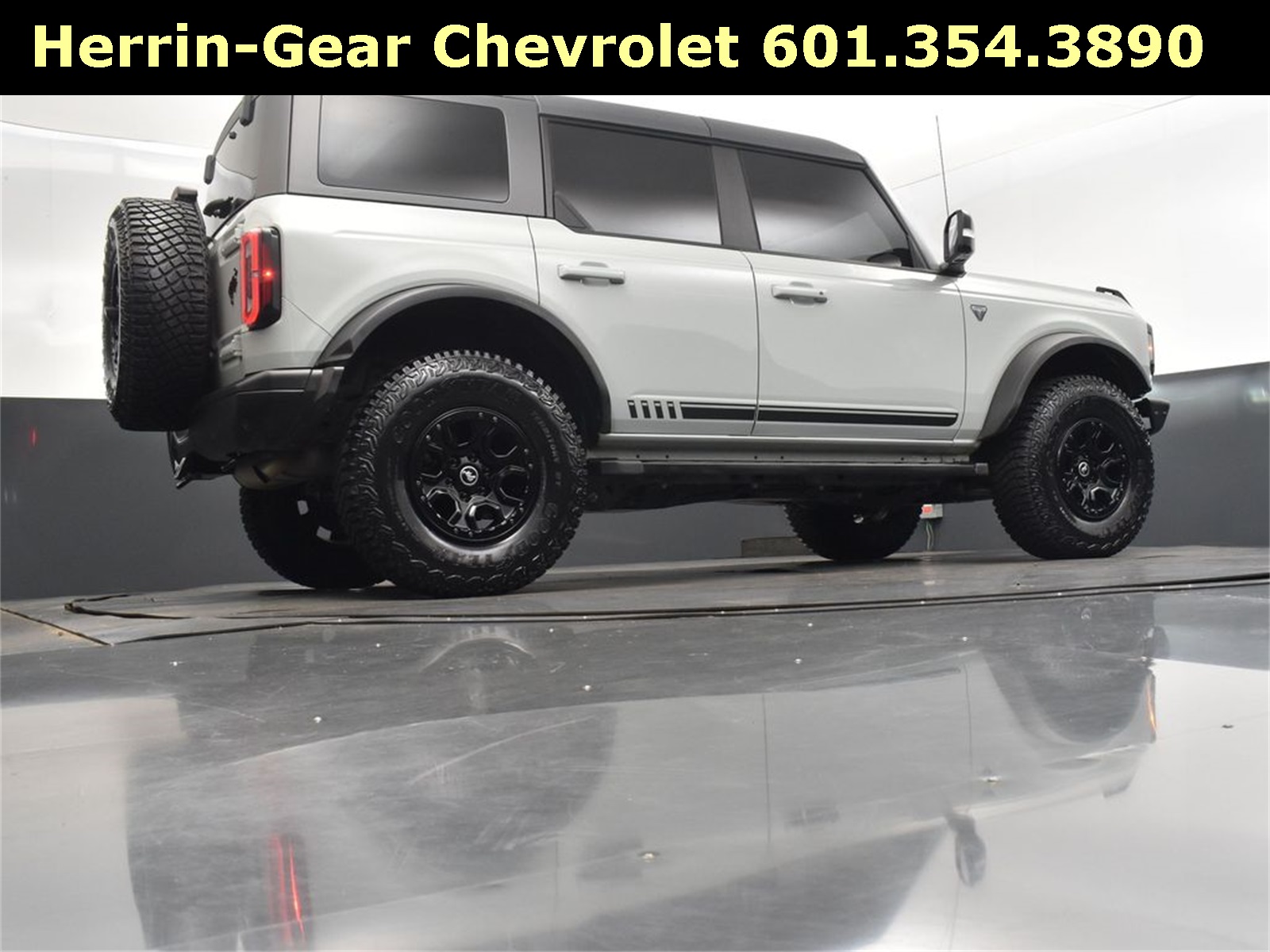 2021 Ford Bronco First Edition photo 39