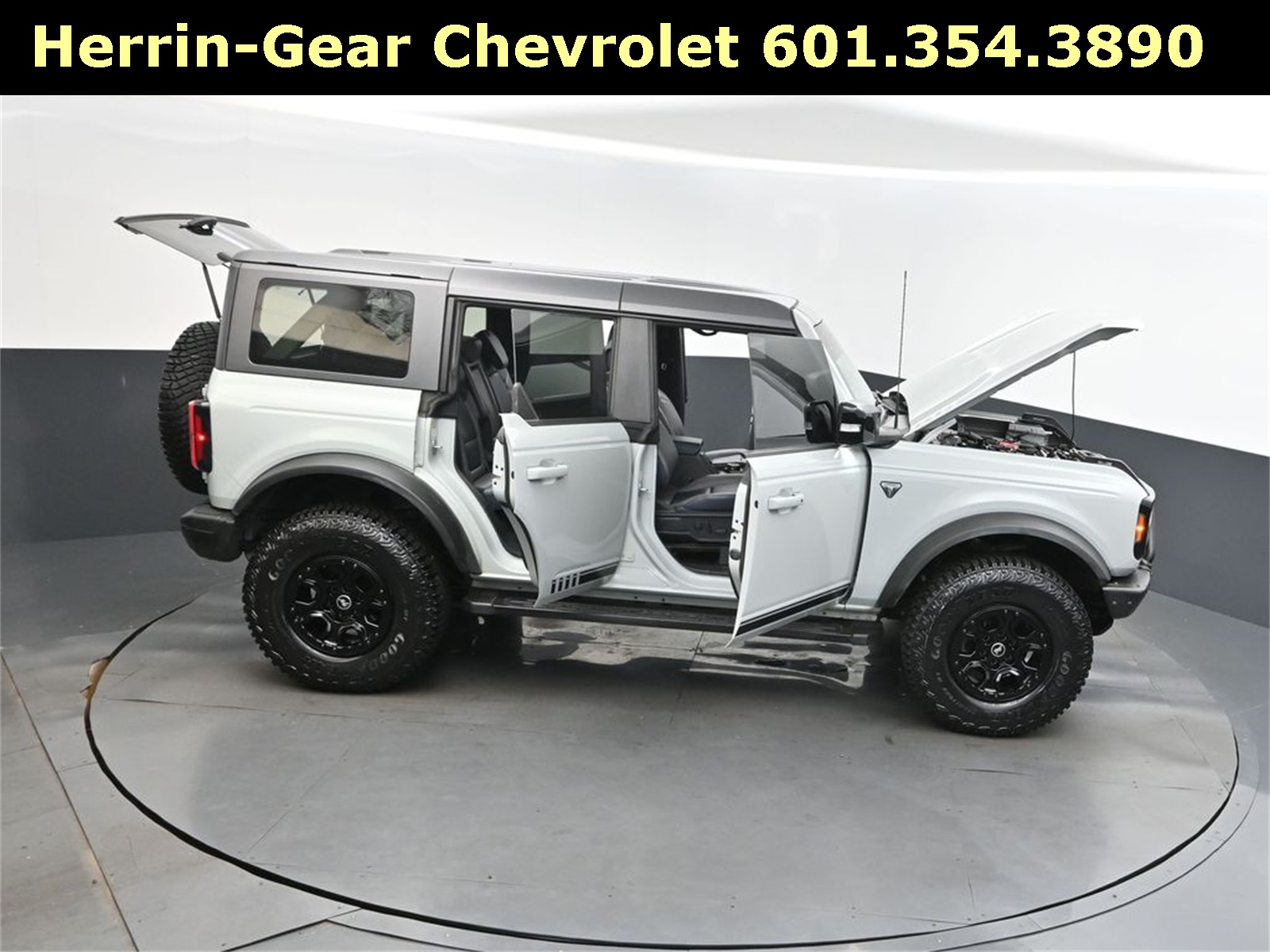 2021 Ford Bronco First Edition photo 47