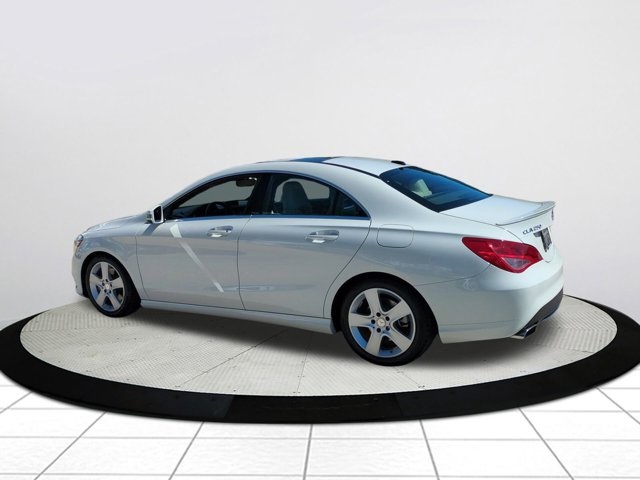 2016 Mercedes Benz CLA 250 4MATIC photo 5