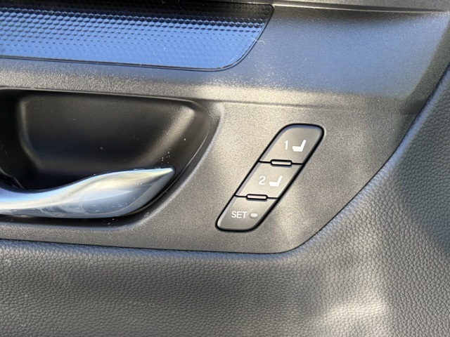 new 2026 Honda CR-V Hybrid car, priced at $41,675