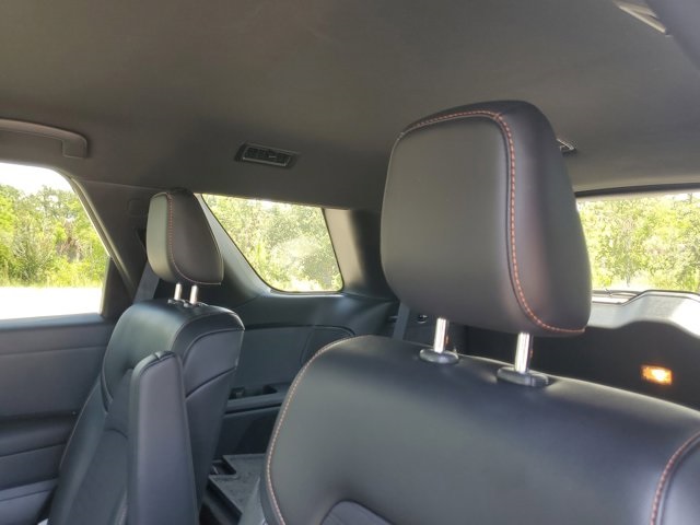 2023 Pearl White Tricoat/Super Black Nissan Pathfinder Rock Creek 4X4 SUV