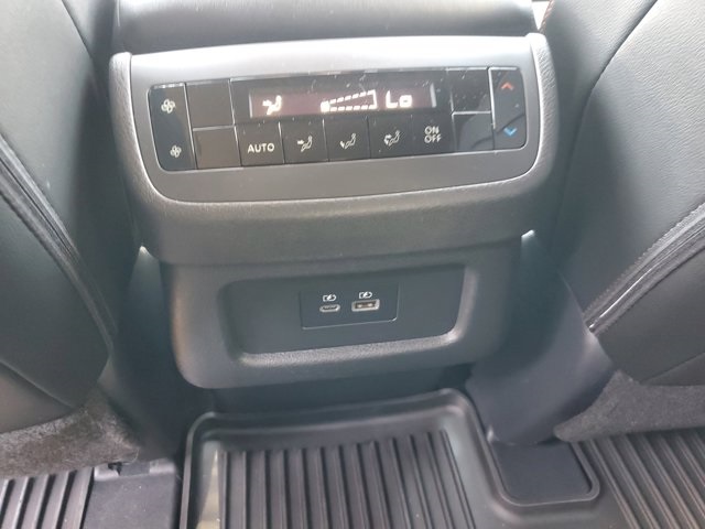 2023 Pearl White Tricoat/Super Black Nissan Pathfinder Rock Creek 4X4 SUV