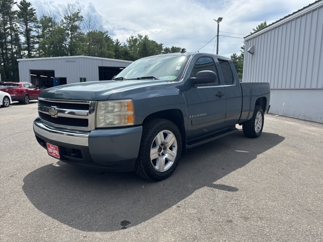 2008 Blue Granite Metallic Chevrolet Silverado 1500 LT RWD Truck