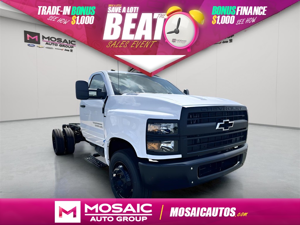 New 2024 Chevrolet Silverado 6500HD 1WT Trucks
