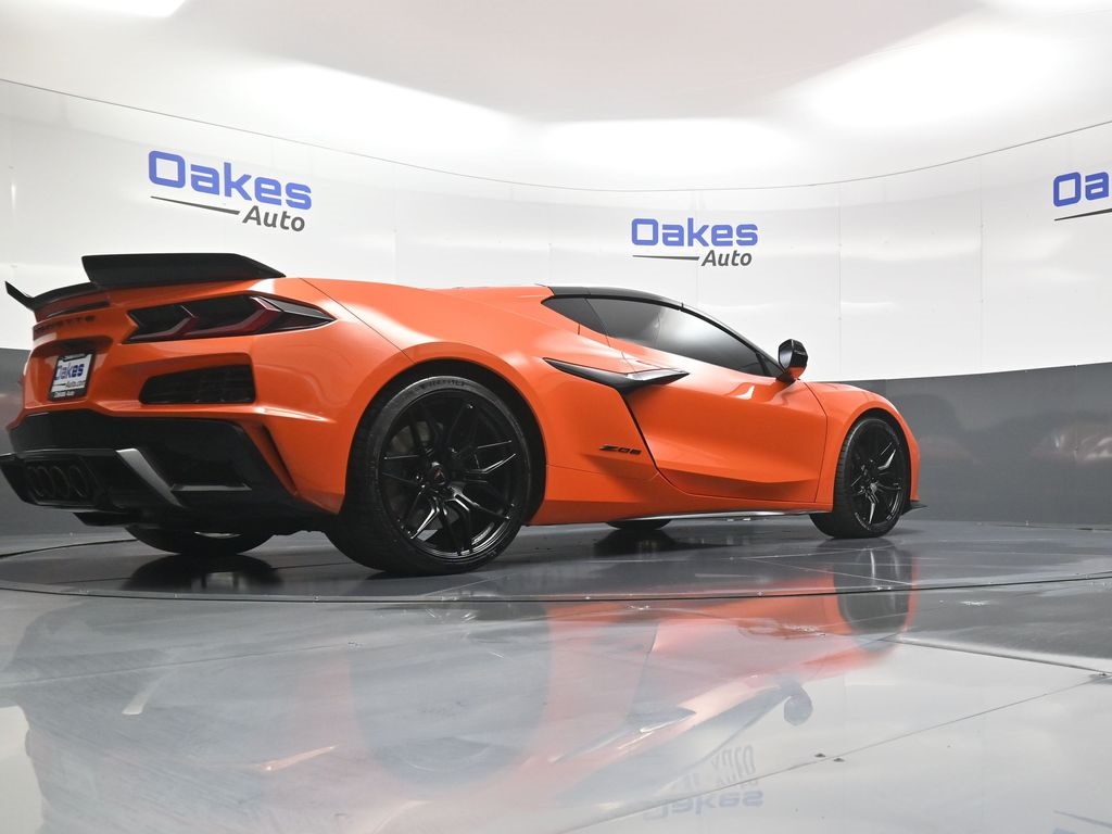 2025 Chevrolet Corvette Z06 1LZ photo 31