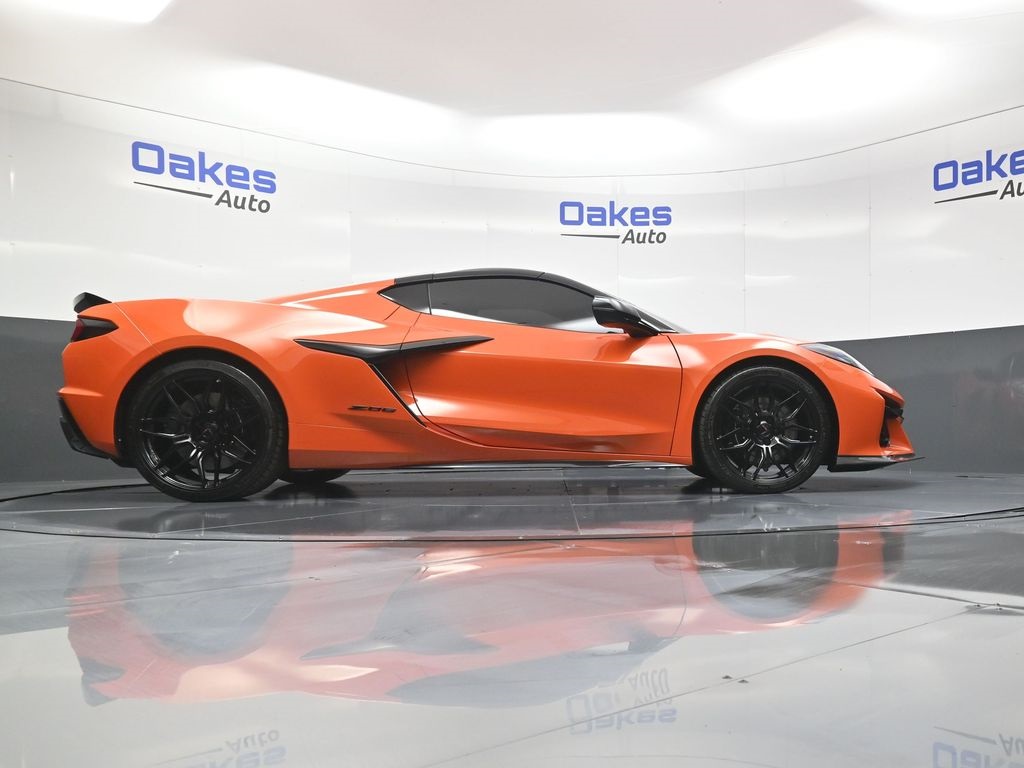 2025 Chevrolet Corvette Z06 1LZ photo 32
