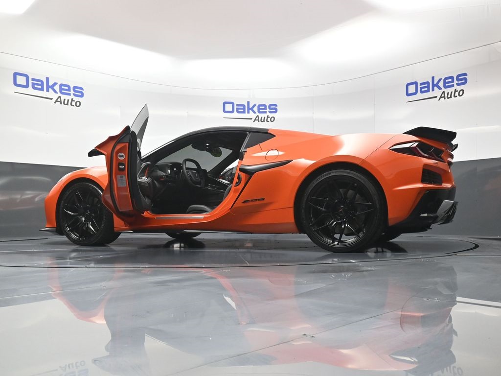 2025 Chevrolet Corvette Z06 1LZ photo 48