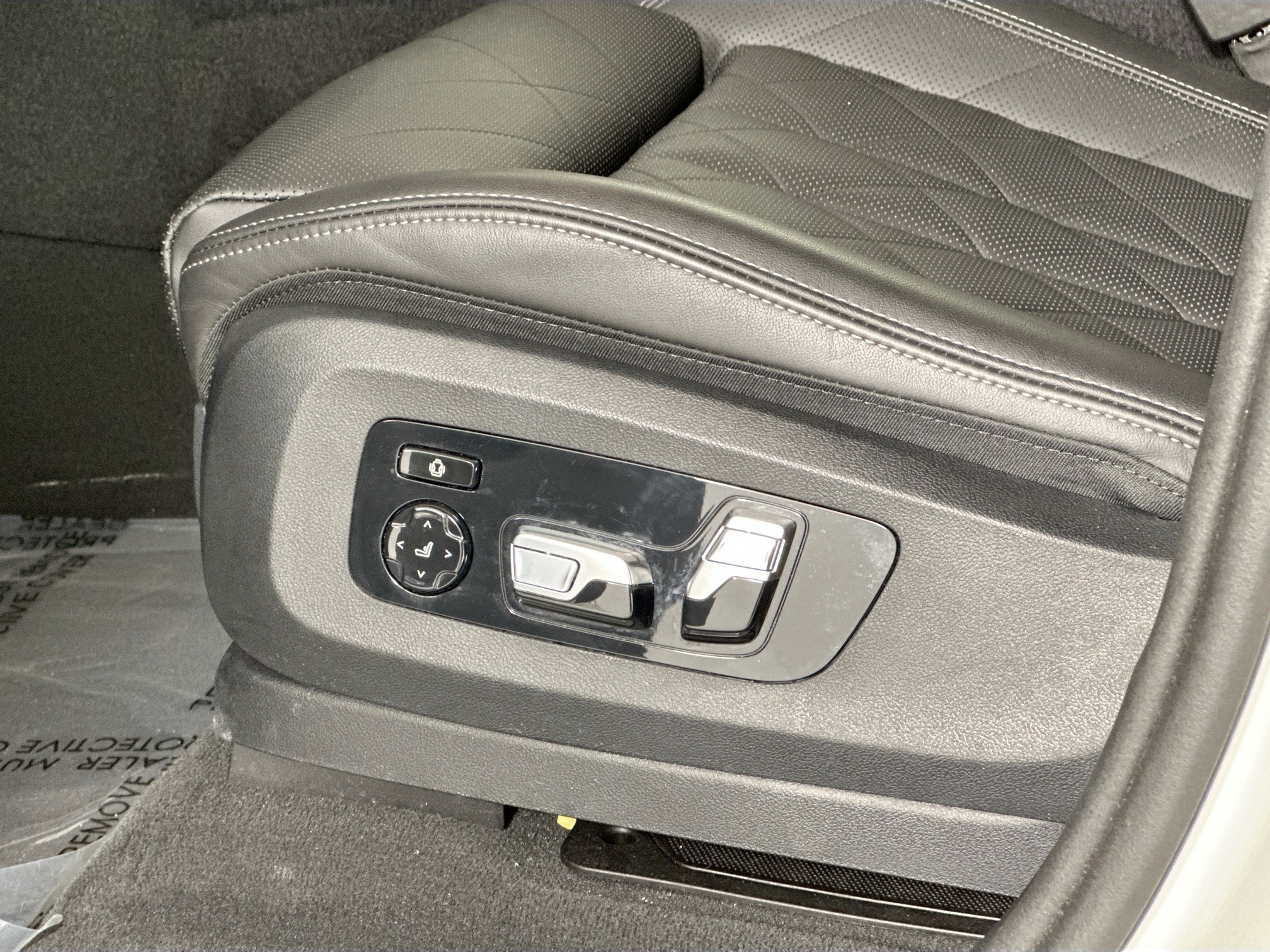 used 2024 BMW X7 car, priced at $59,993