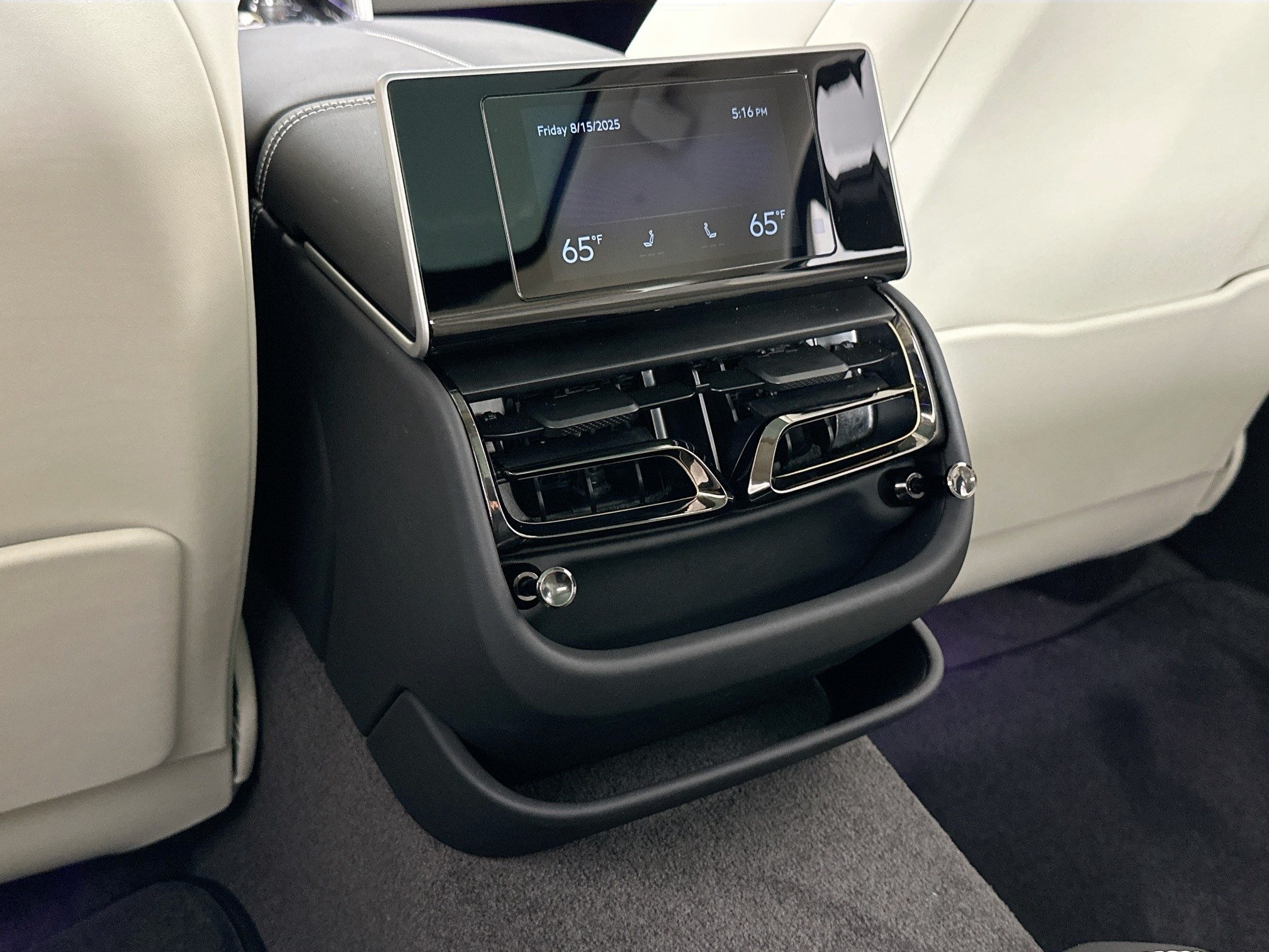 new 2025 Bentley Flying Spur car