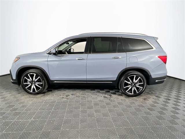 2022 Honda Pilot Touring photo 2