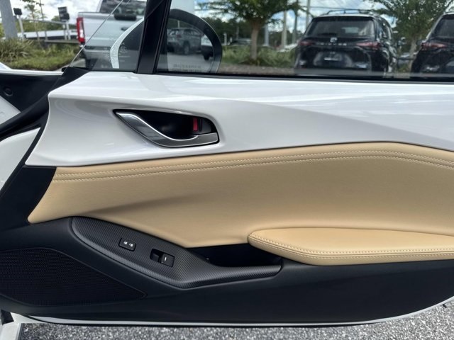 2024 Mazda MX-5 Miata Miata RF Grand Touring photo 12