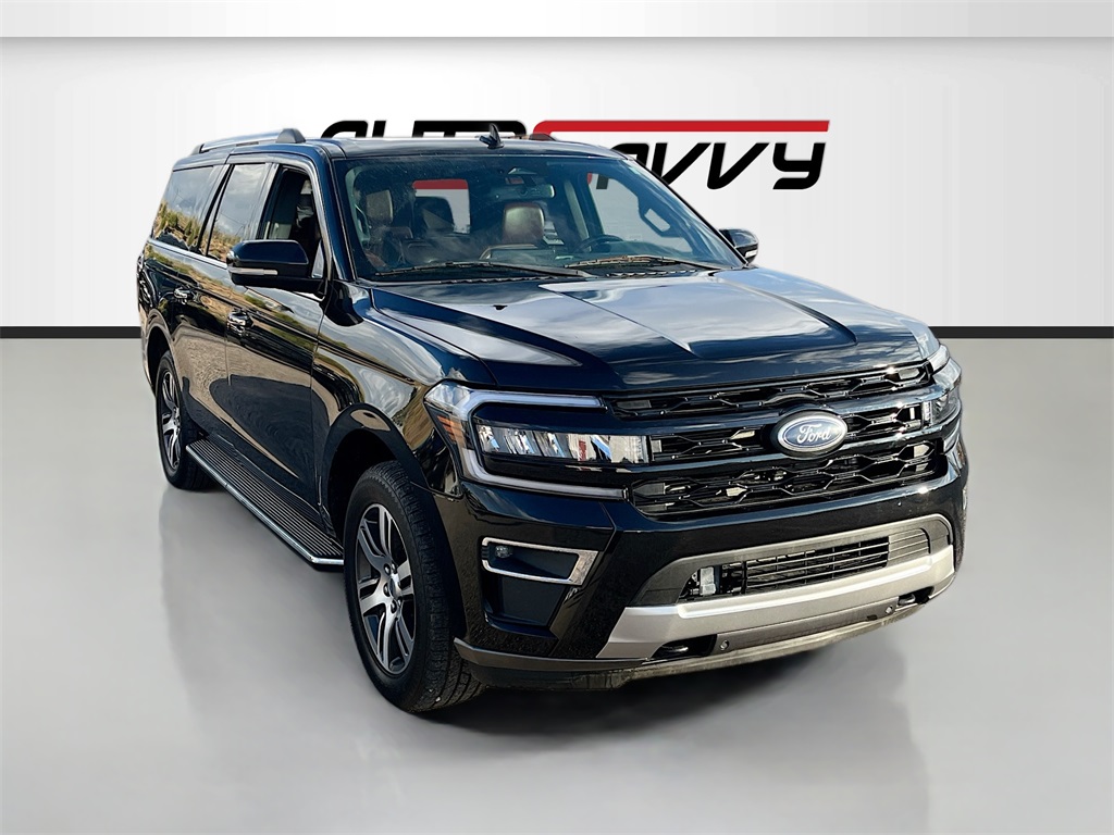 2022 Ford Expedition Limited's photo