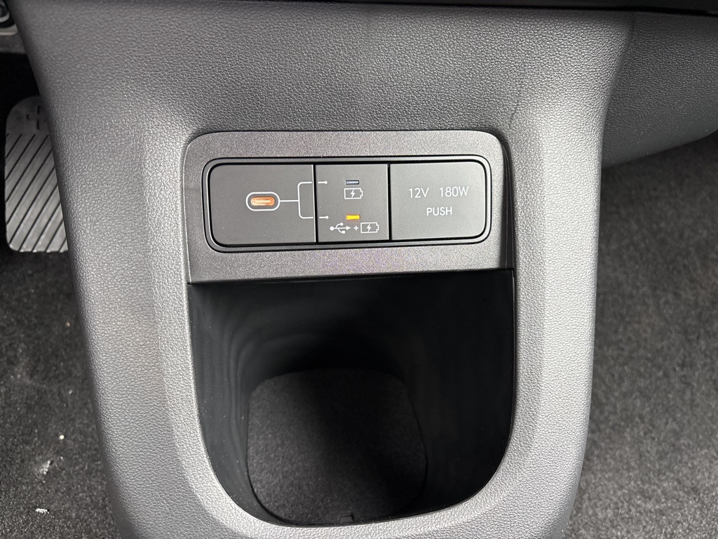 2025 Hyundai Ioniq 5 photo 18