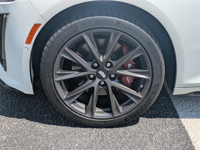 2024 Cadillac CT5 V photo 15