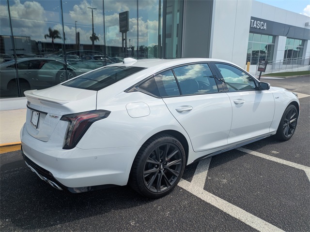 2024 Cadillac CT5 V photo 4
